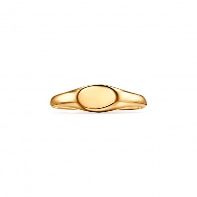 TIFFANY CO.® MICRO OVAL SIGNET RING IN 18K GOLD