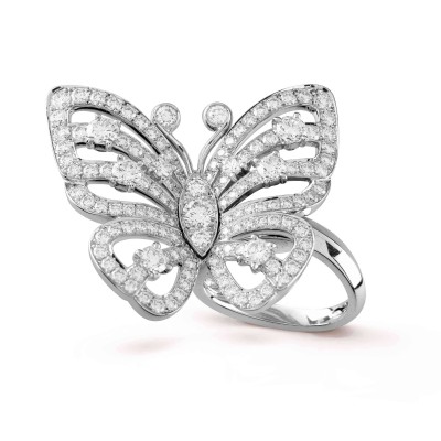 VAN CLEEF ARPELS FLYING BUTTERFLY BETWEEN THE FINGER RING - WHITE GOLD, DIAMOND   VCARA13500